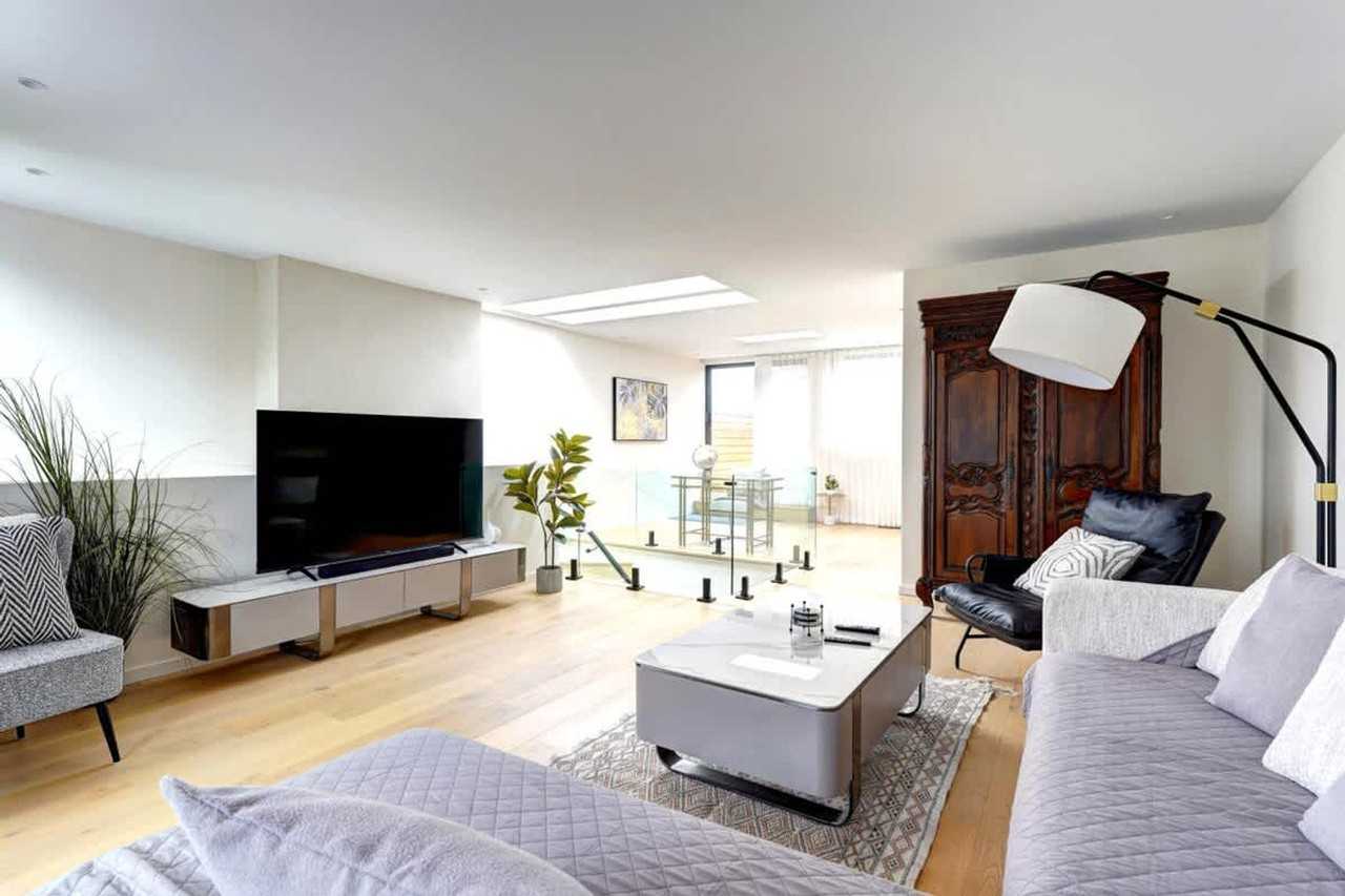 1281 Rue Rachel E #1543130P - Photo 3 of 47