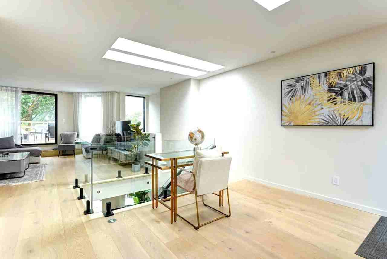 1281 Rue Rachel E #1543130P - Photo 4 of 47