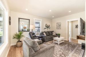 featured image of 724 N 2nd St