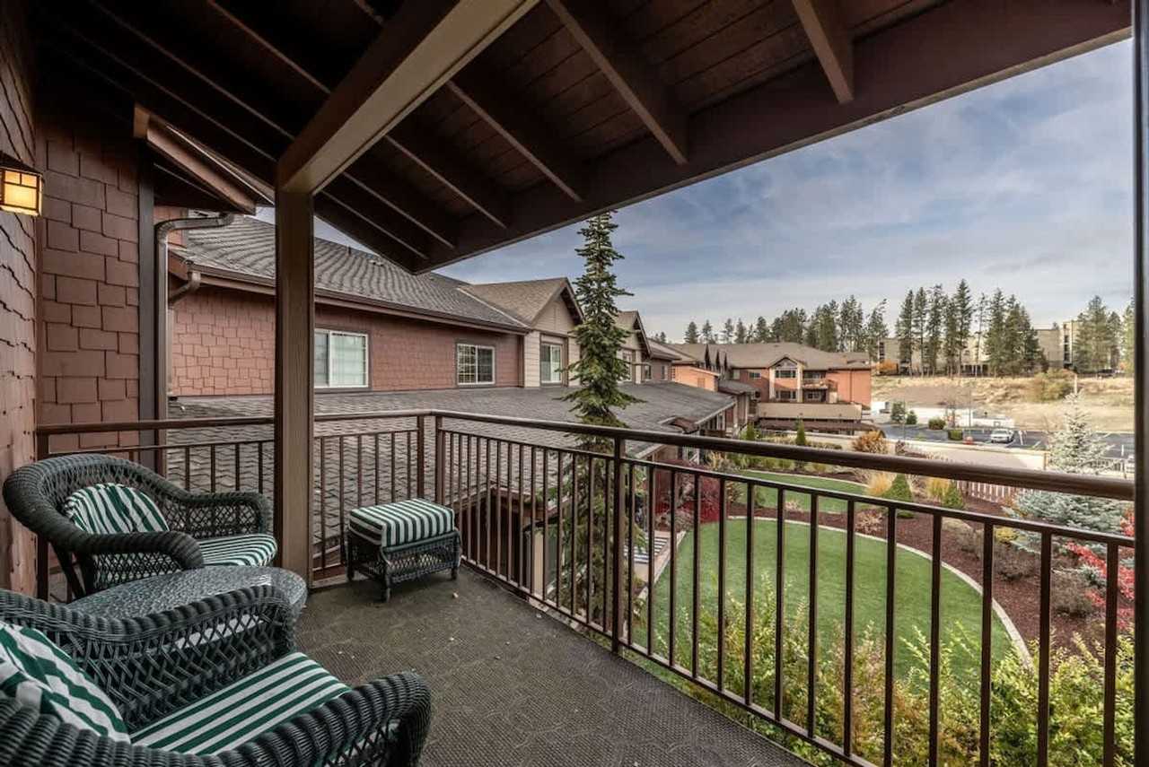 2049 N Main St #1542949P - Photo 6 of 23
