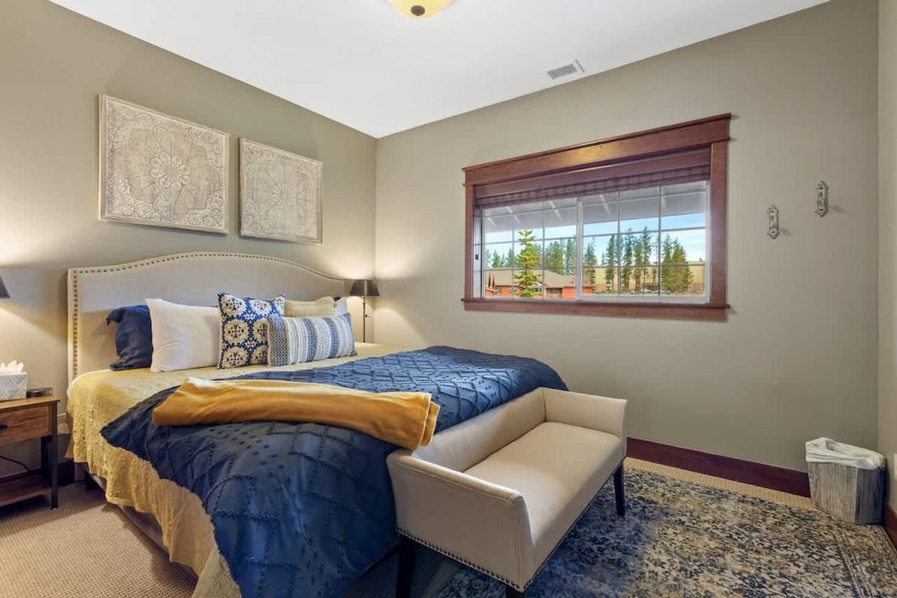 2049 N Main St #1542949P - Photo 7 of 23