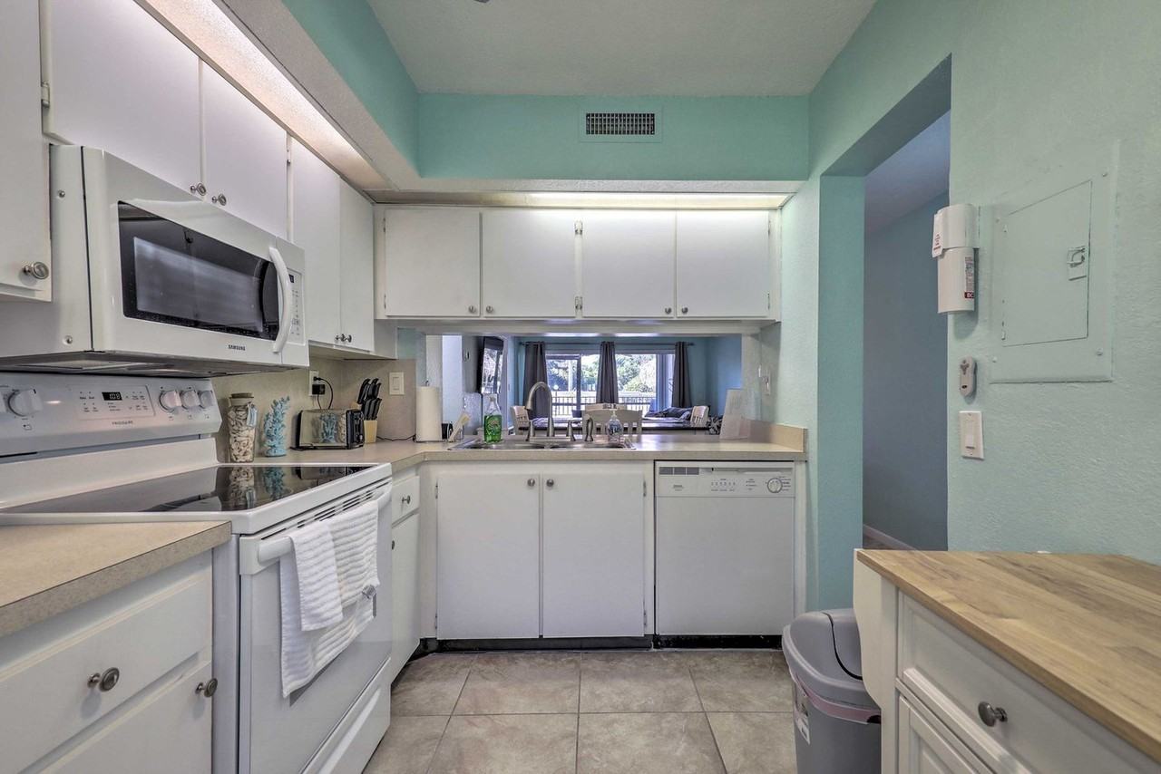 6372 Palma Del Mar Blvd S #1546269P - Photo 5 of 17