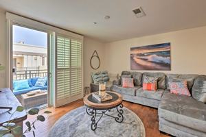 featured image of 1016 Costa Pacifica Way