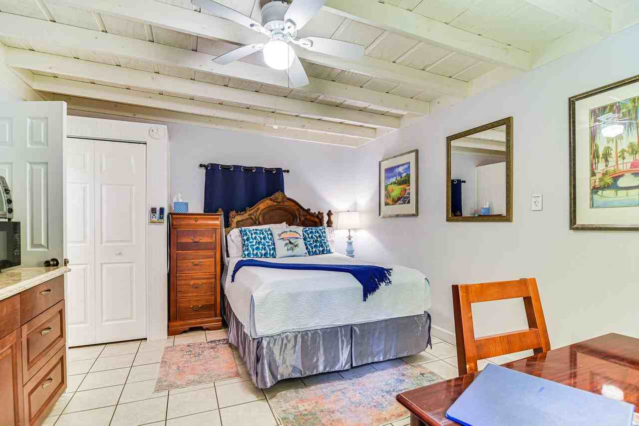 525 Hillcrest Dr #1546169P - Photo 5 of 14
