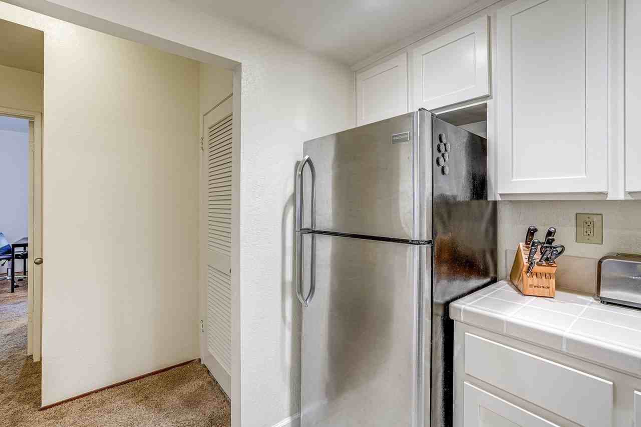 3643 West Ct #1546418P - Photo 6 of 20