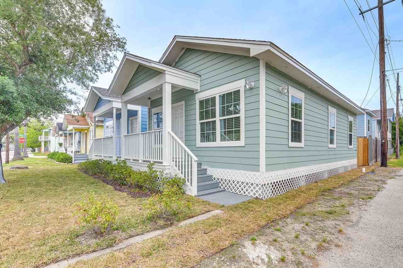 1212 26th St #1545867P - Photo 3 of 20