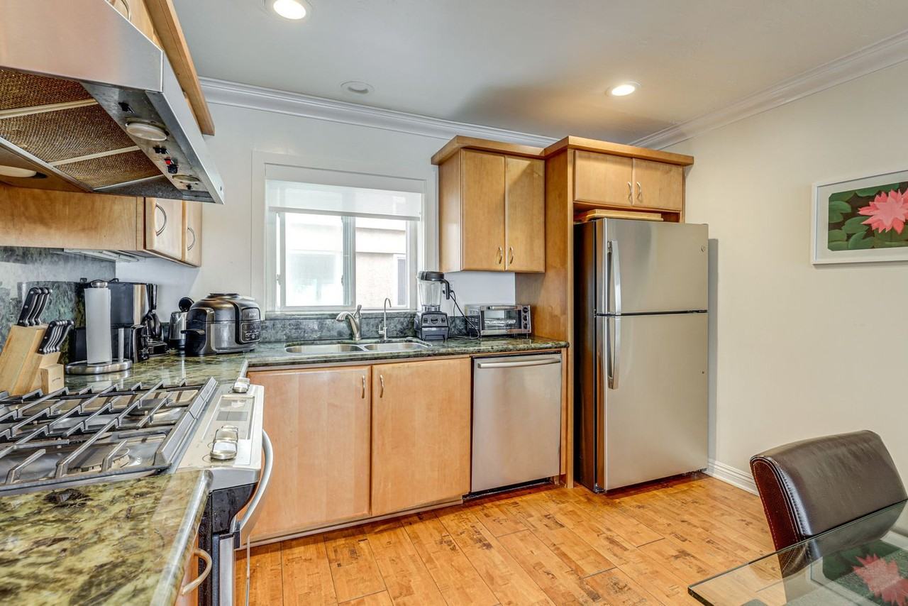 1039 Coast Blvd #1546150P - Photo 4 of 23