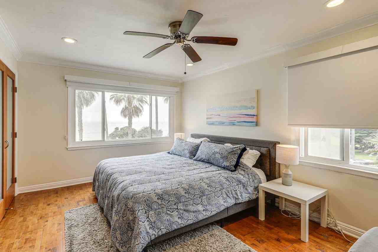 1039 Coast Blvd #1546150P - Photo 5 of 23