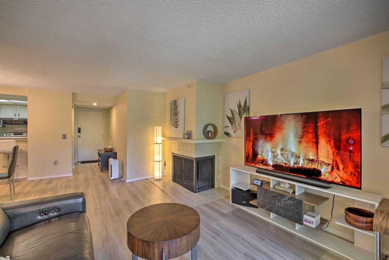 611 Sw 5th Ct #1546325P - Photo 3 of 22