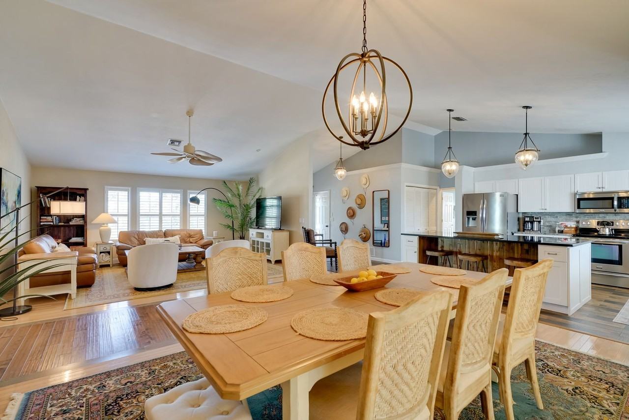 4563 Brainard Bayou Rd #1545894P - Photo 7 of 24