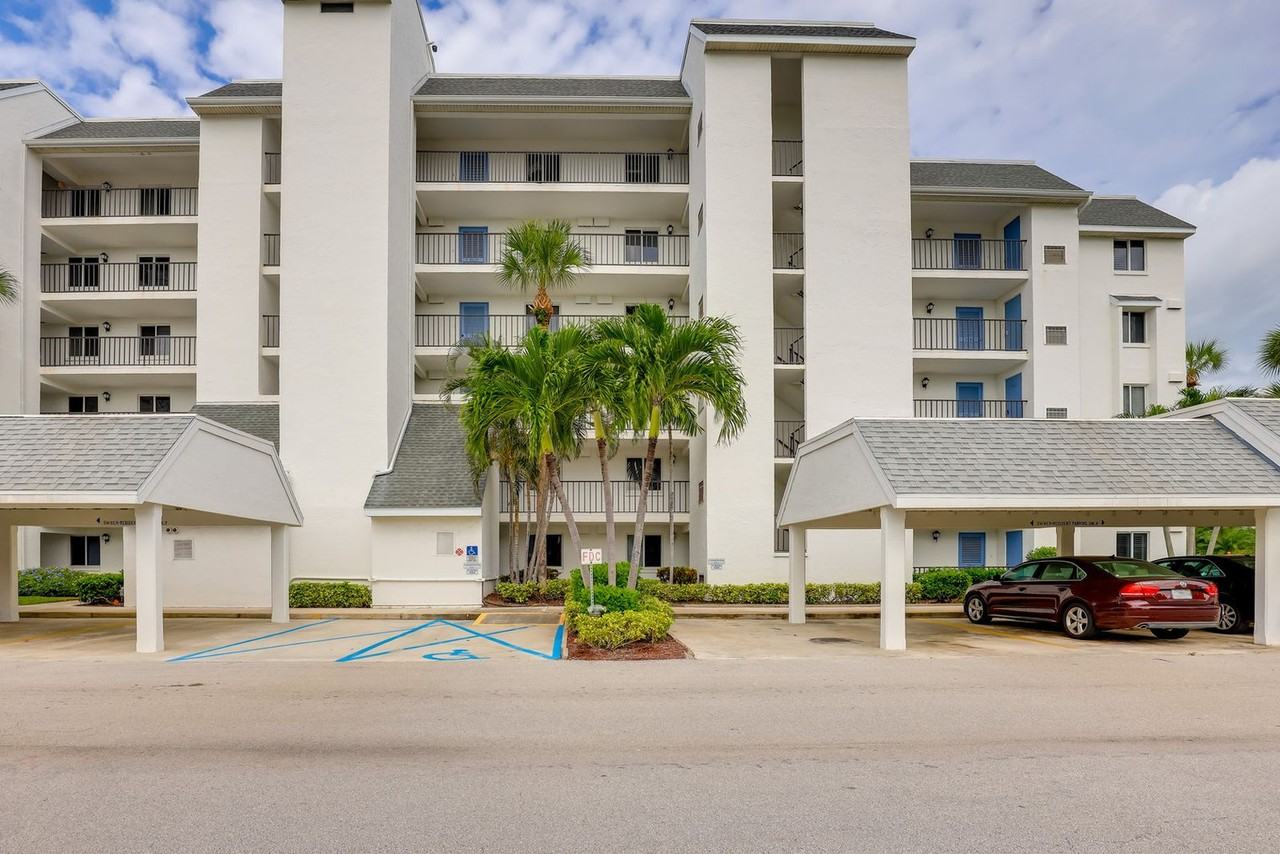 2400 S Ocean Dr #1545990P - Photo 5 of 18