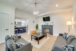 2633 Broadway Ave - Photo 1 of 1