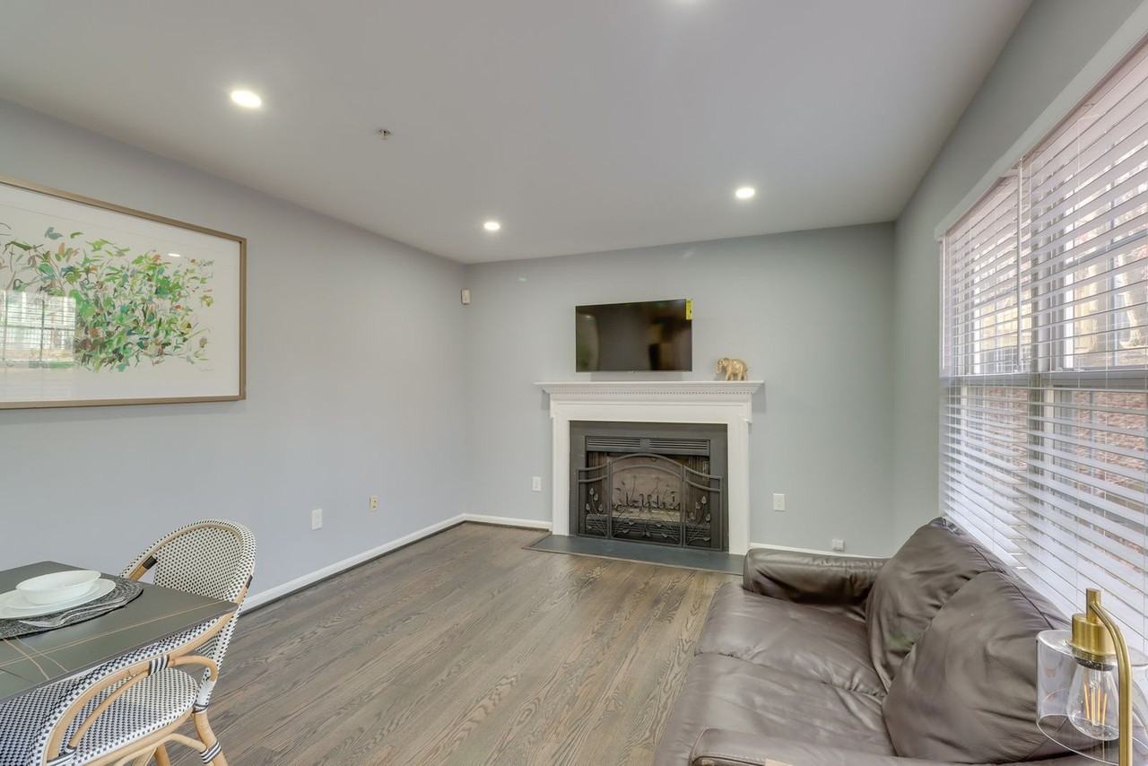 3102 Hillside Ave #1545998P - Photo 2 of 14
