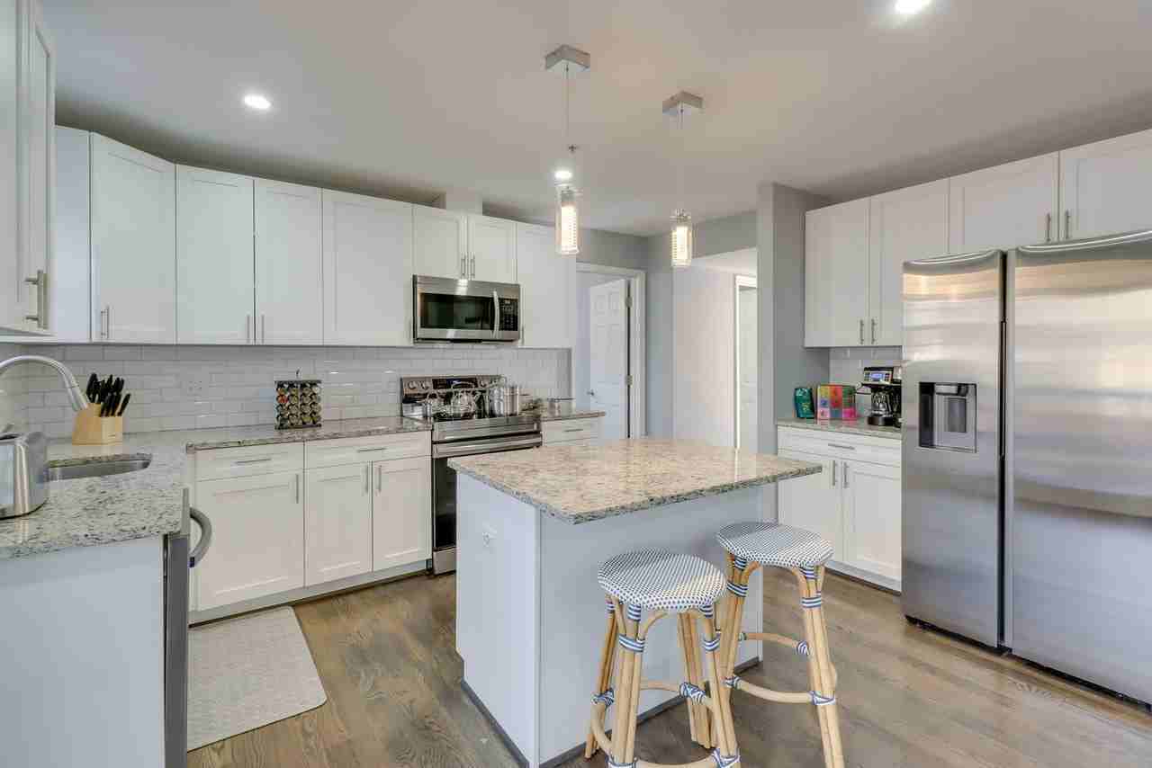 3102 Hillside Ave #1545998P - Photo 6 of 14