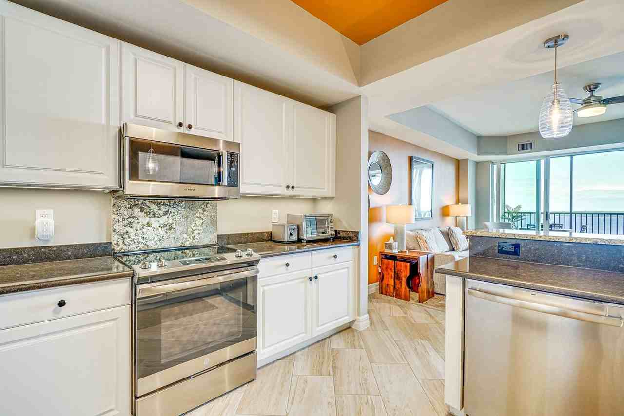 2797 1st St #1546387P - Photo 6 of 26
