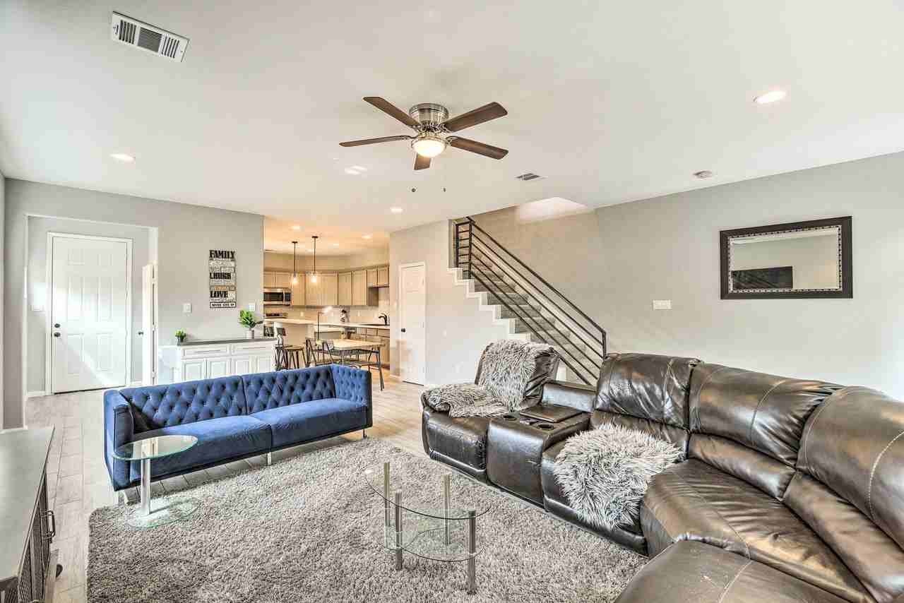 4835 Sunflower St #1546466P - Photo 3 of 21