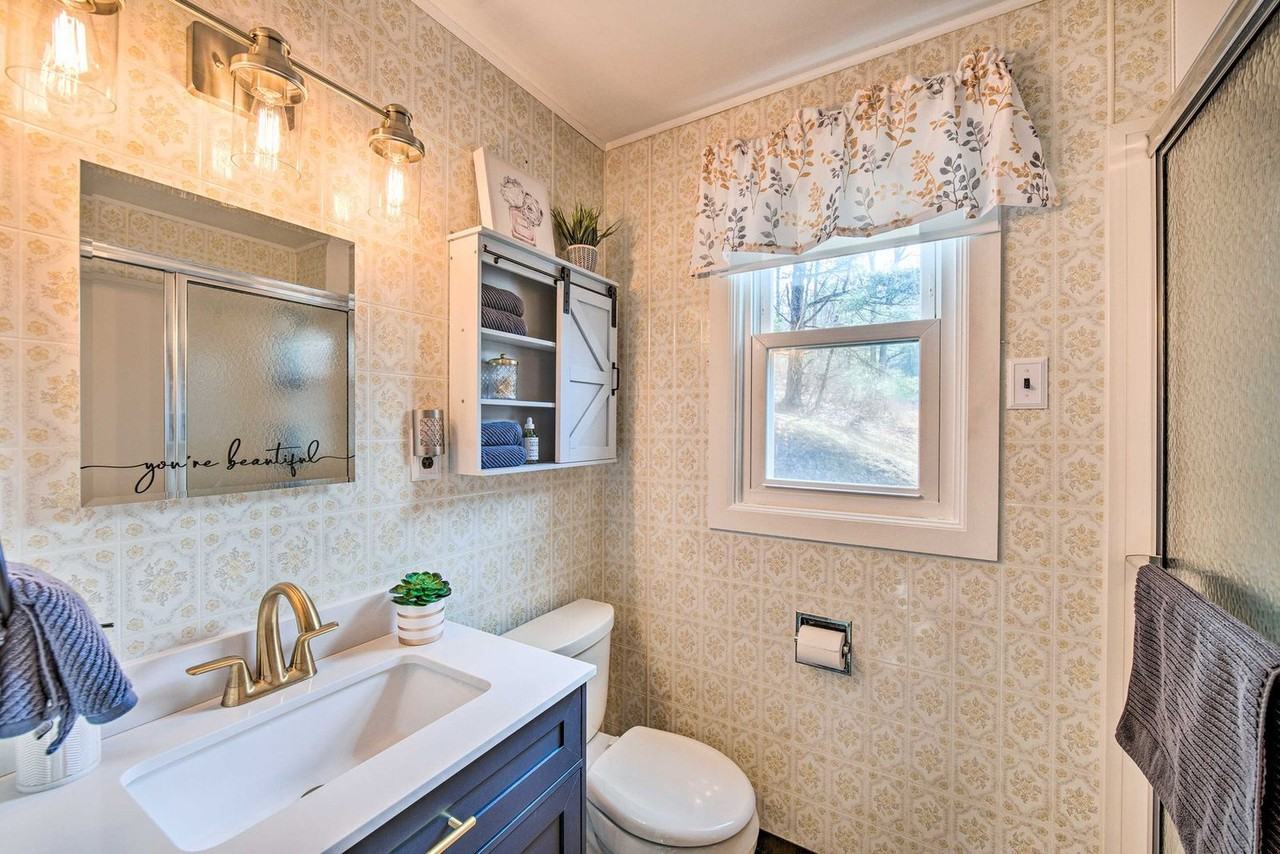 20 Hill Ln #1545824P - Photo 6 of 14