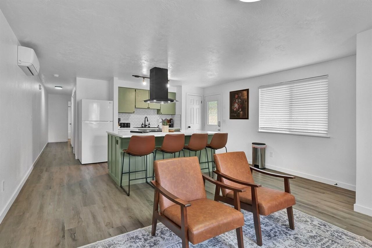 2111 S Owyhee St #1547105P - Photo 4 of 22