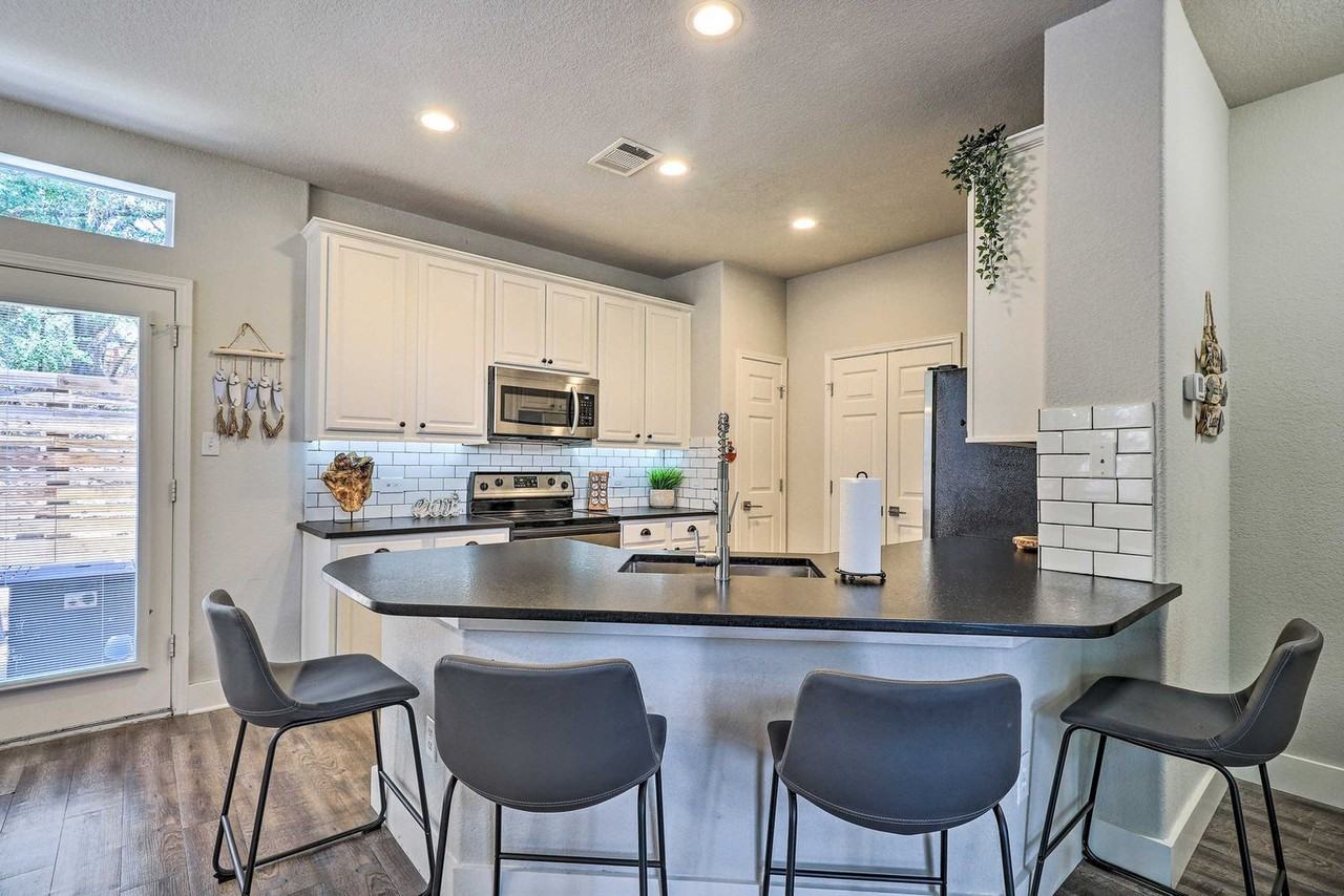 21100 Santa Ana Cv #1545823P - Photo 5 of 22