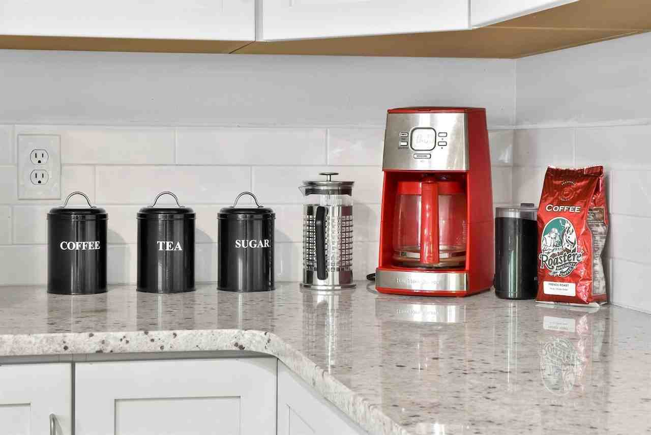 2222 N 27th St #1547102P - Photo 4 of 28