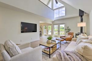featured image of 1155 Grape Ln