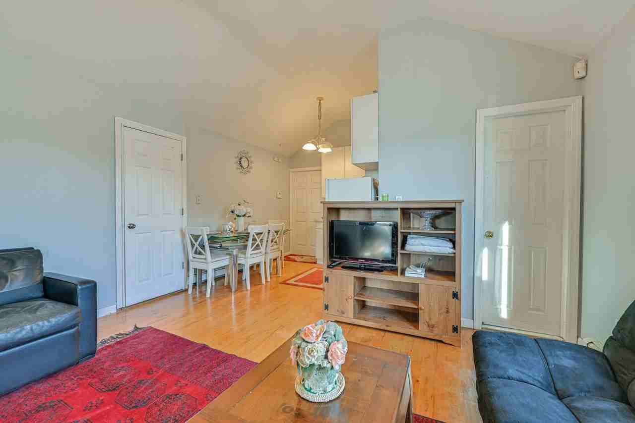 35 Butternut Ln #1546090P - Photo 3 of 13