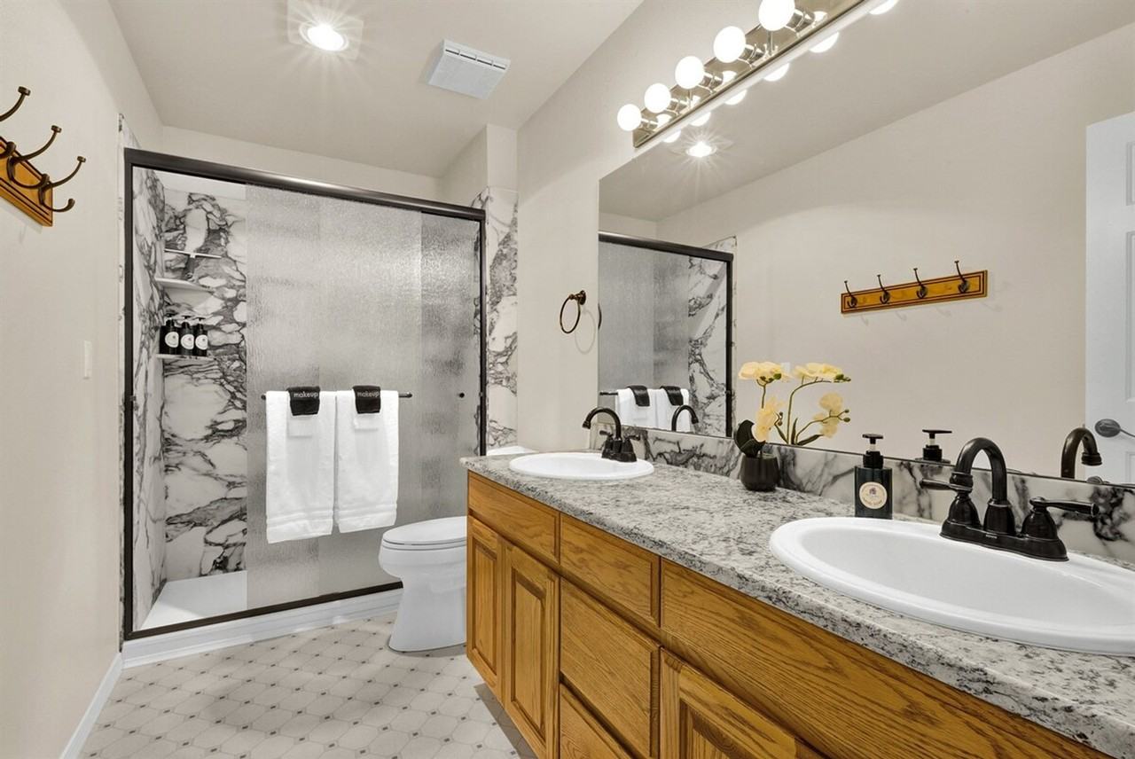 1602 N Wimbledon Pl #1547115P - Photo 6 of 25