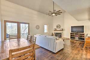 featured image of 163 Burgundy Cir
