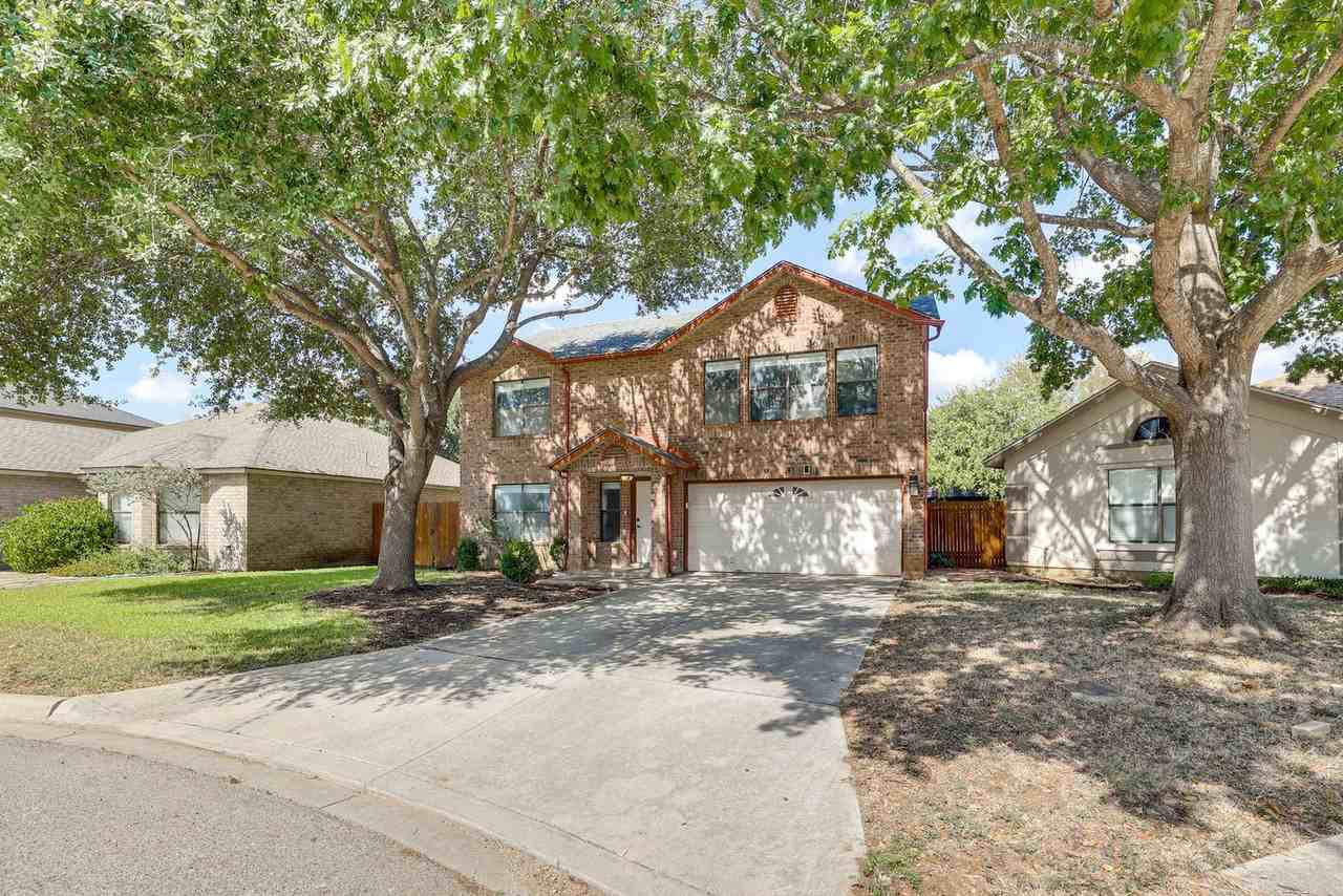 1122 Gruene Rd #1545903P - Photo 4 of 27