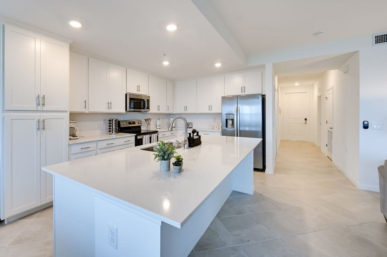 5651 Double Eagle Cir #1545996P - Photo 5 of 25