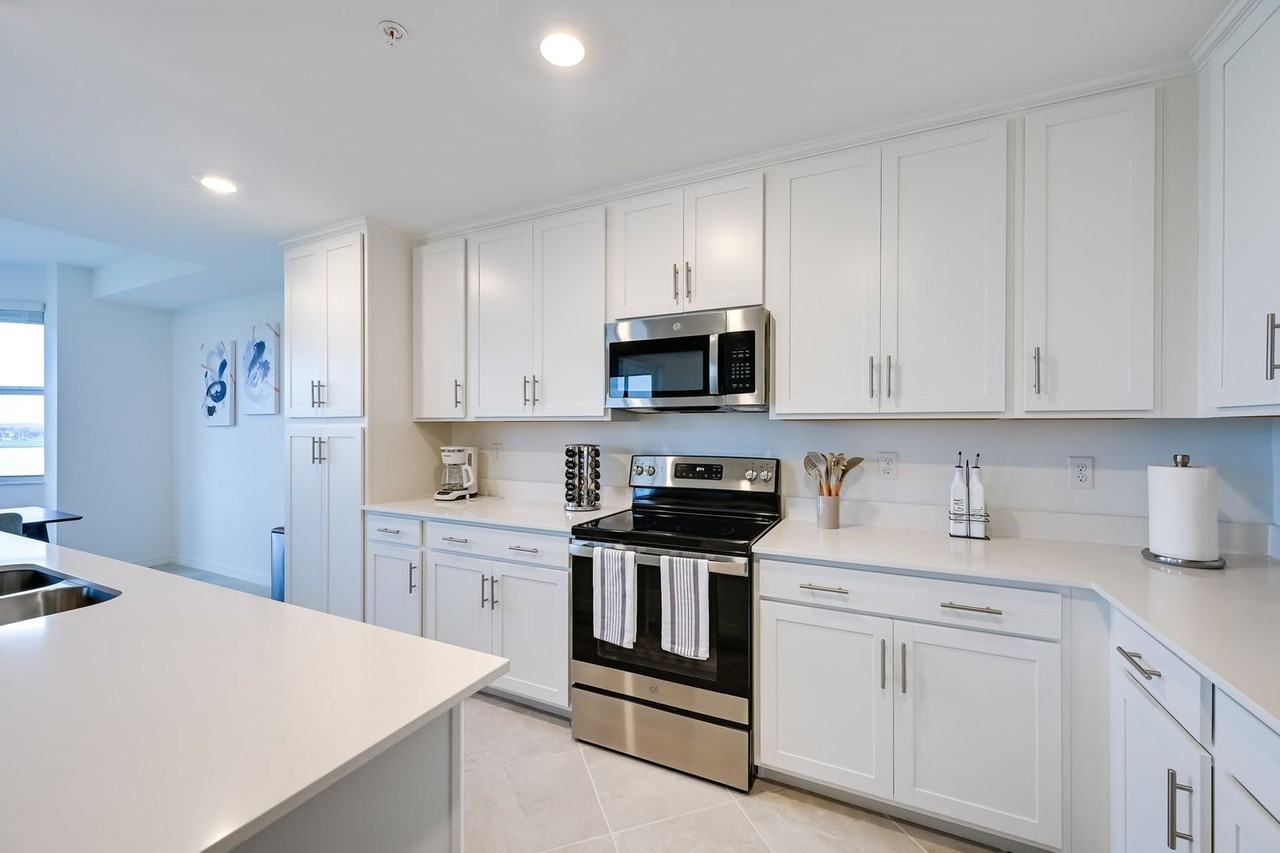 5651 Double Eagle Cir #1545996P - Photo 6 of 25