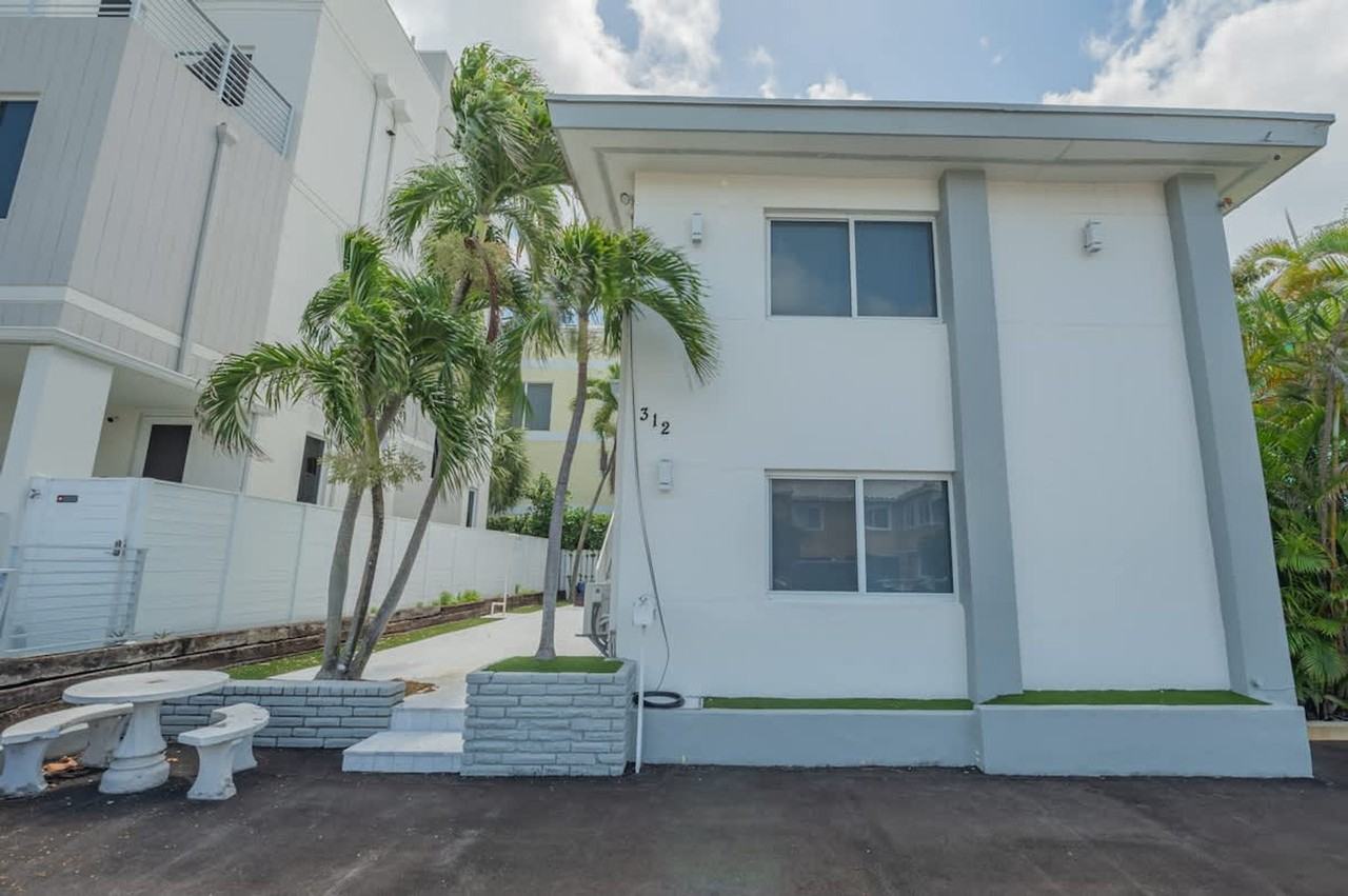 312 Elm St #1547732P - Photo 6 of 37