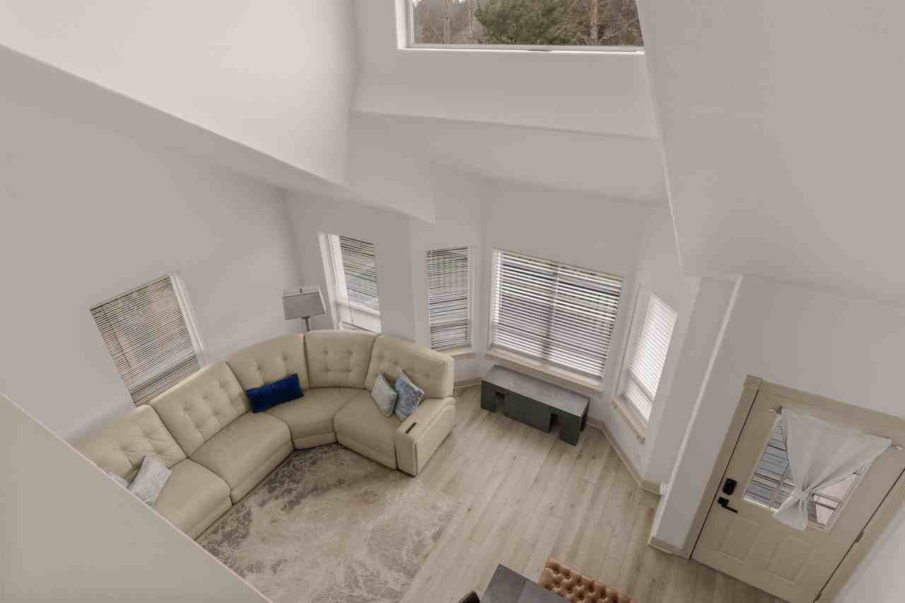 3979 Ne Johns Ave #1550282P - Photo 3 of 37