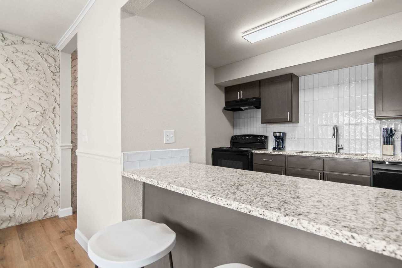 2309 Cherry Hills Dr #1553494P - Photo 6 of 13