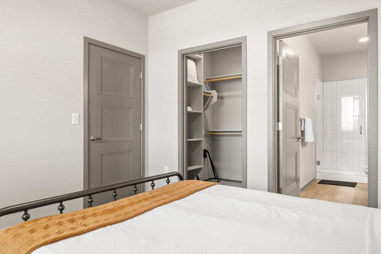 7200 North 91st Avenue - Photo 6 of 31