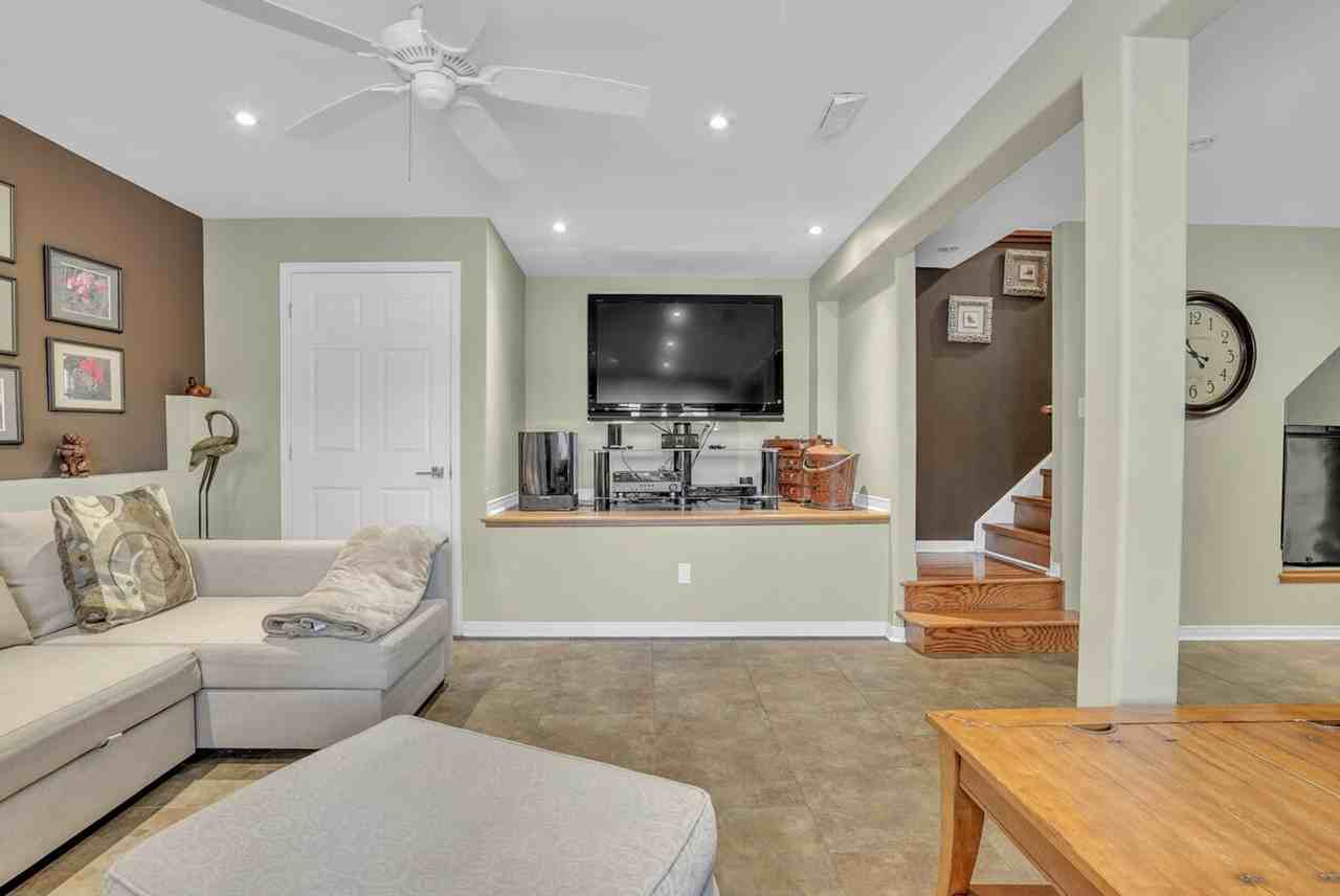 2039 Beaverdam Rd #1556408P - Photo 2 of 43