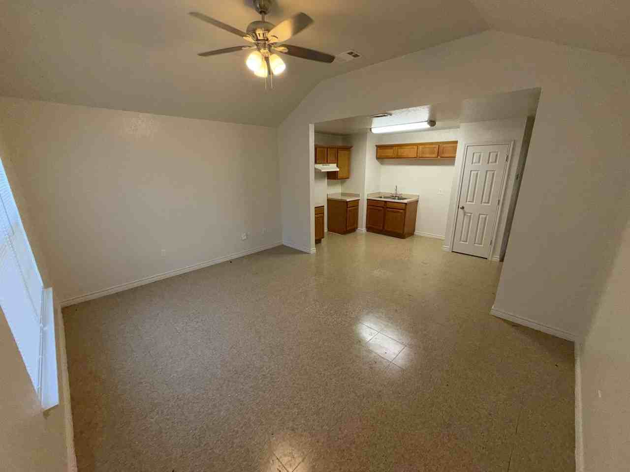 514 East Central Avenue #B - Photo 3 of 7