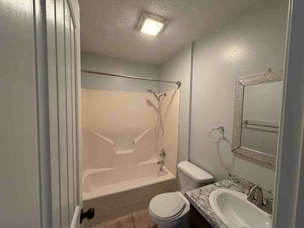 217 S Galena Ave - Photo 3 of 6
