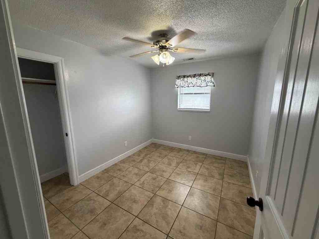 217 S Galena Ave - Photo 5 of 6
