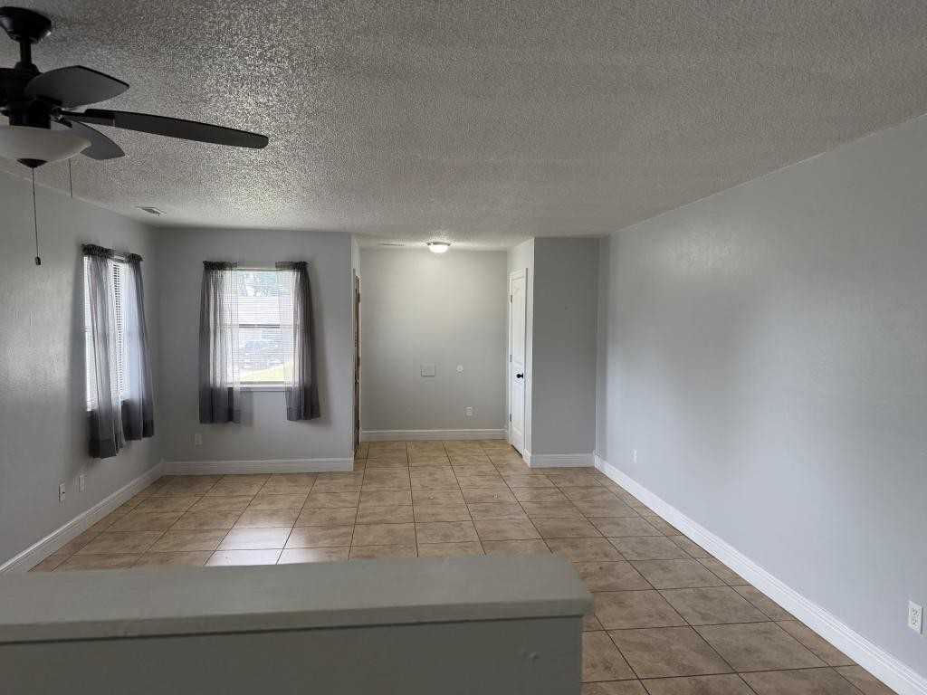 217 S Galena Ave - Photo 6 of 6