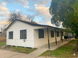 featured image of 6109 Wayland St