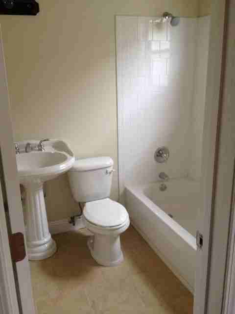 2625 Upperline St - Photo 3 of 5