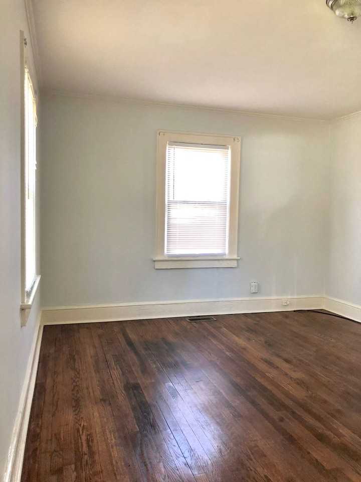 112 Morrow St - Photo 2 of 16