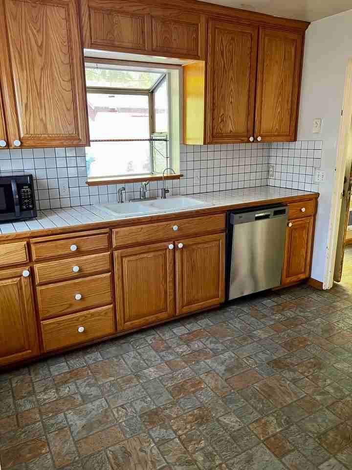 317 S Hartford Ave - Photo 7 of 21