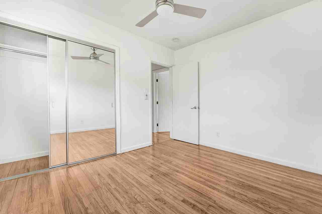 706 N Rampart Blvd - Photo 7 of 10