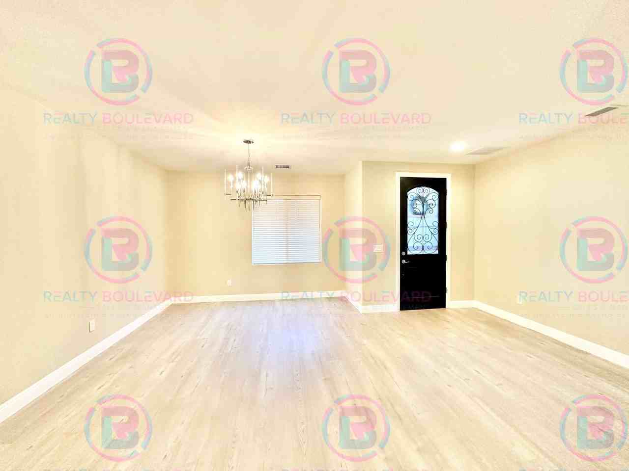 1767 Fairway Hills Trl - Photo 5 of 50