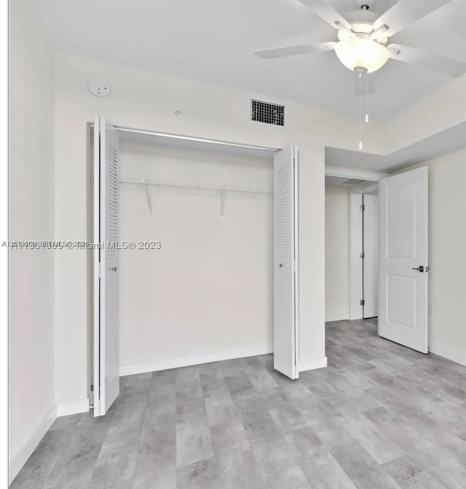 400 Northwest 112th Avenue - Photo 7 of 14