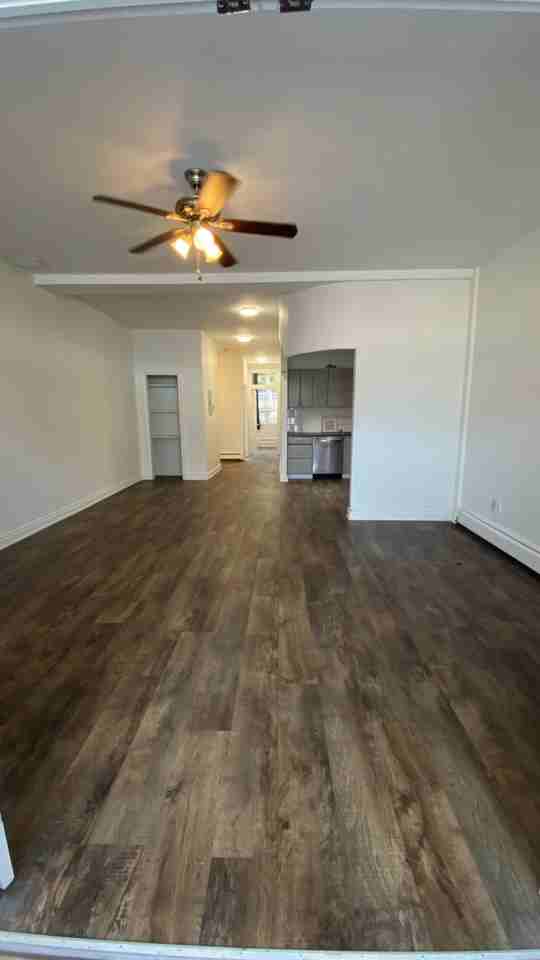 590 Main Street East #4 - Photo 7 of 17