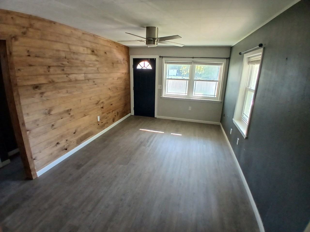 122 Hansford St - Photo 5 of 7
