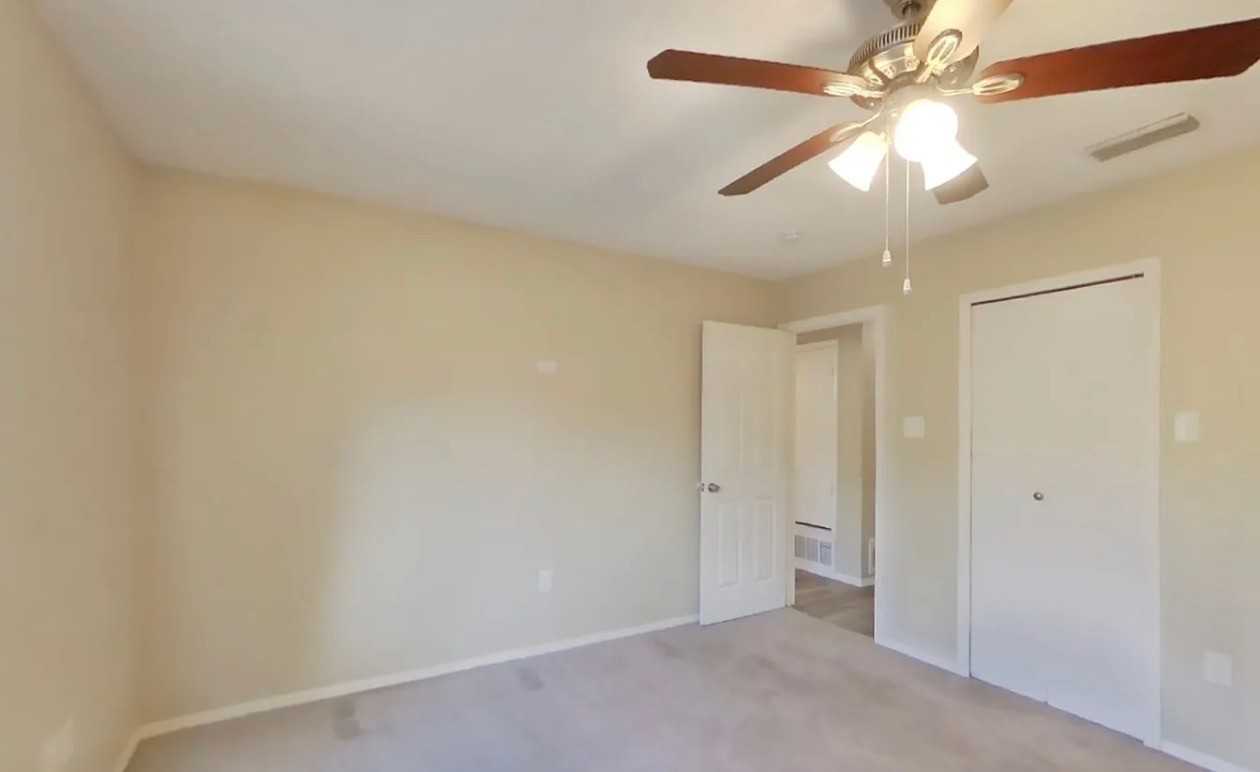1014 Cedar Run Dr - Photo 7 of 17